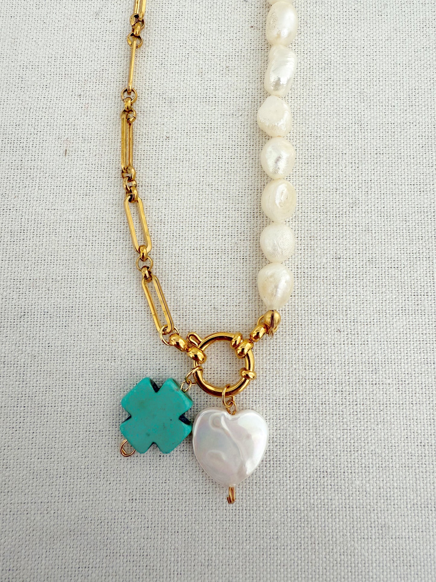 Perla mediana con cadena