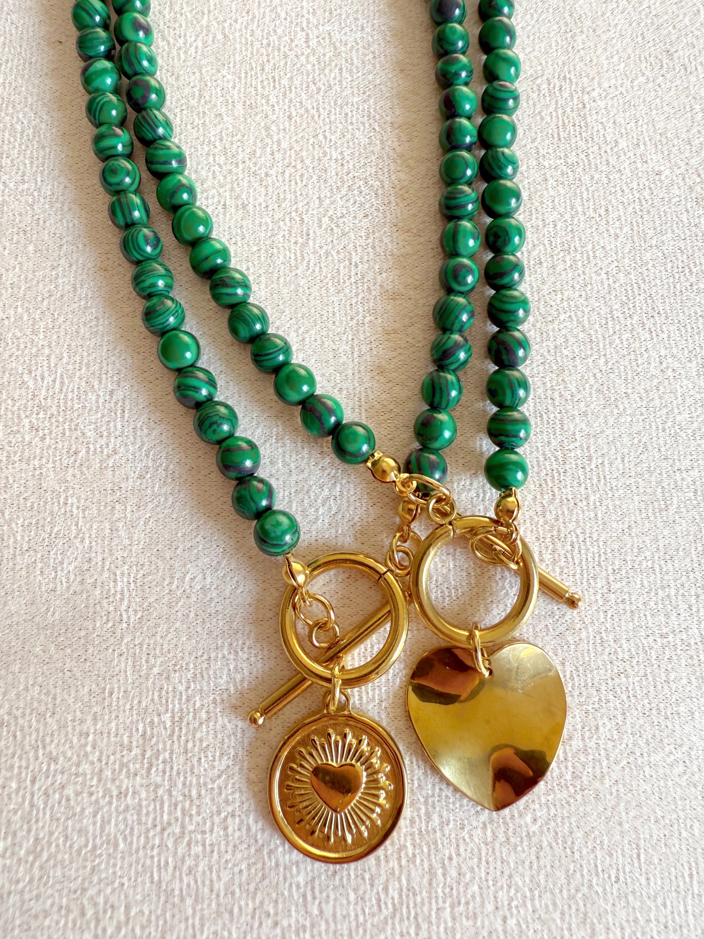 Collar Esmeralda (elige tu charm)