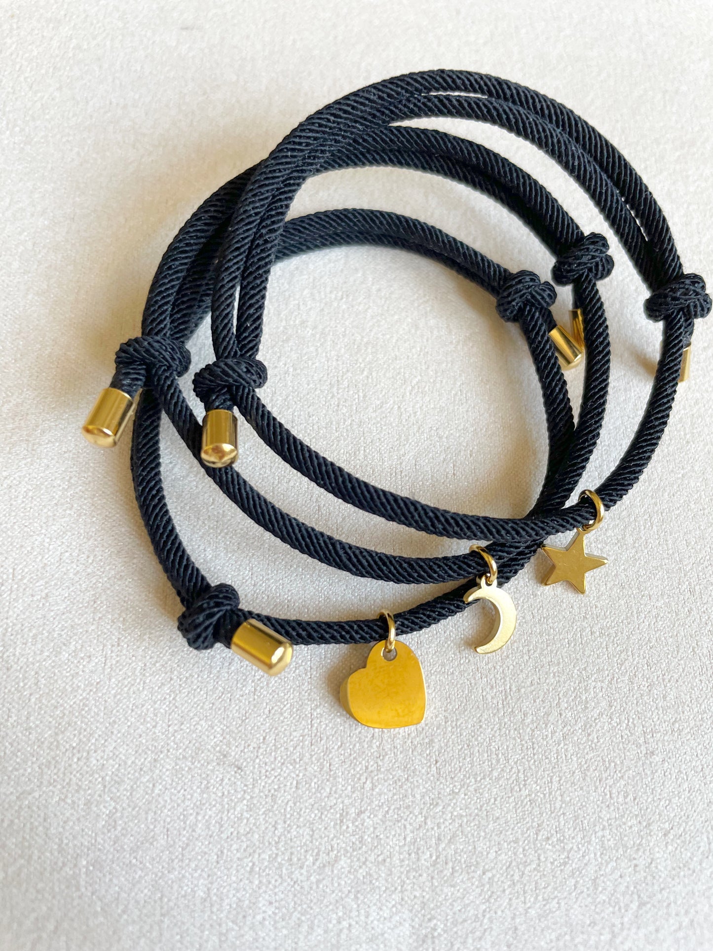 Pulserita de protección en negro