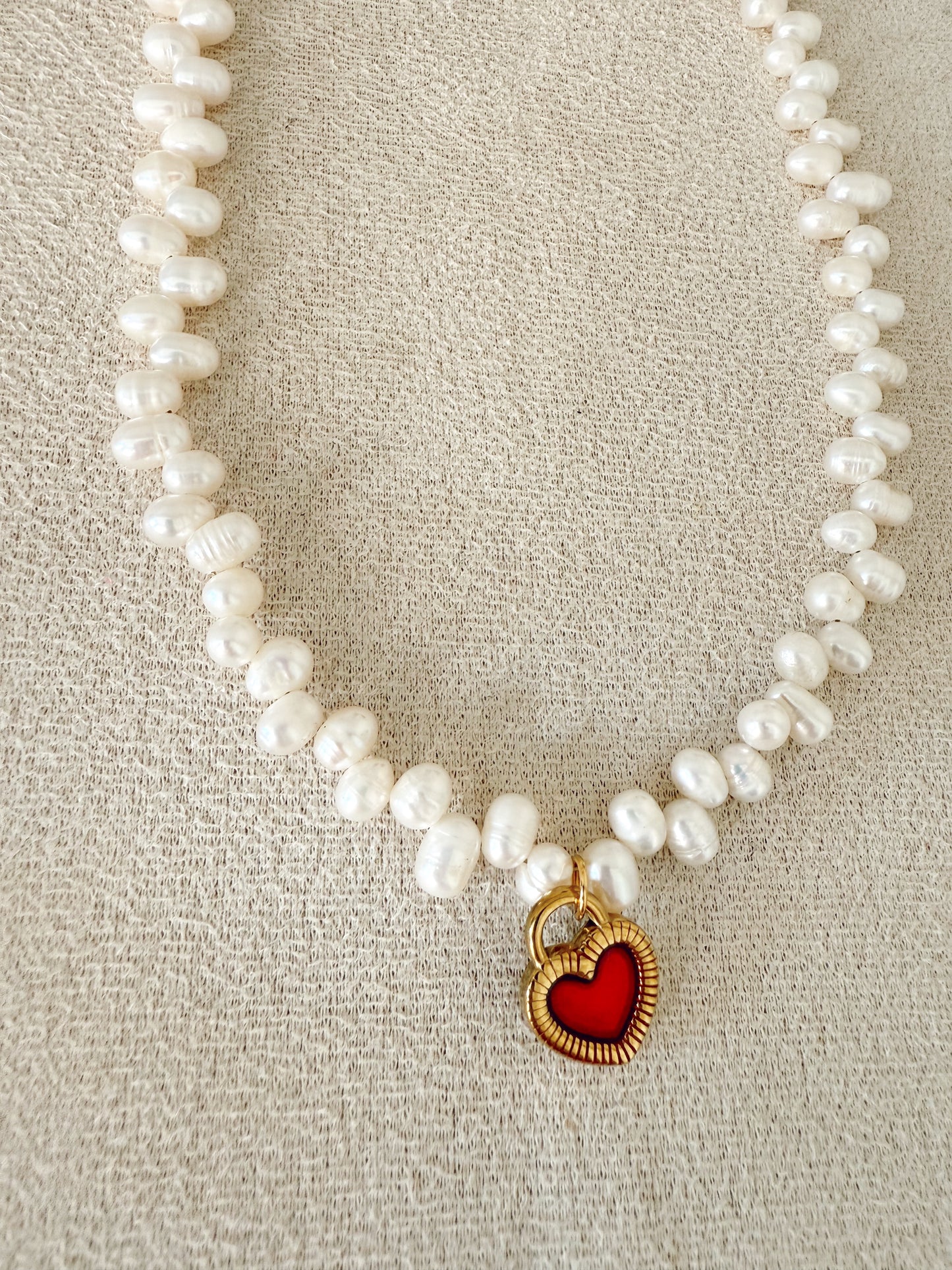 Perlas y corazón doble