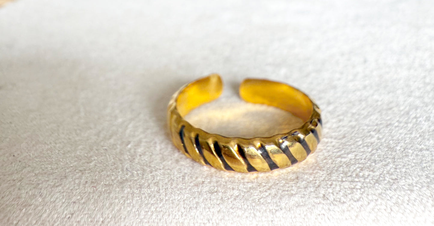 Anillos con líneas