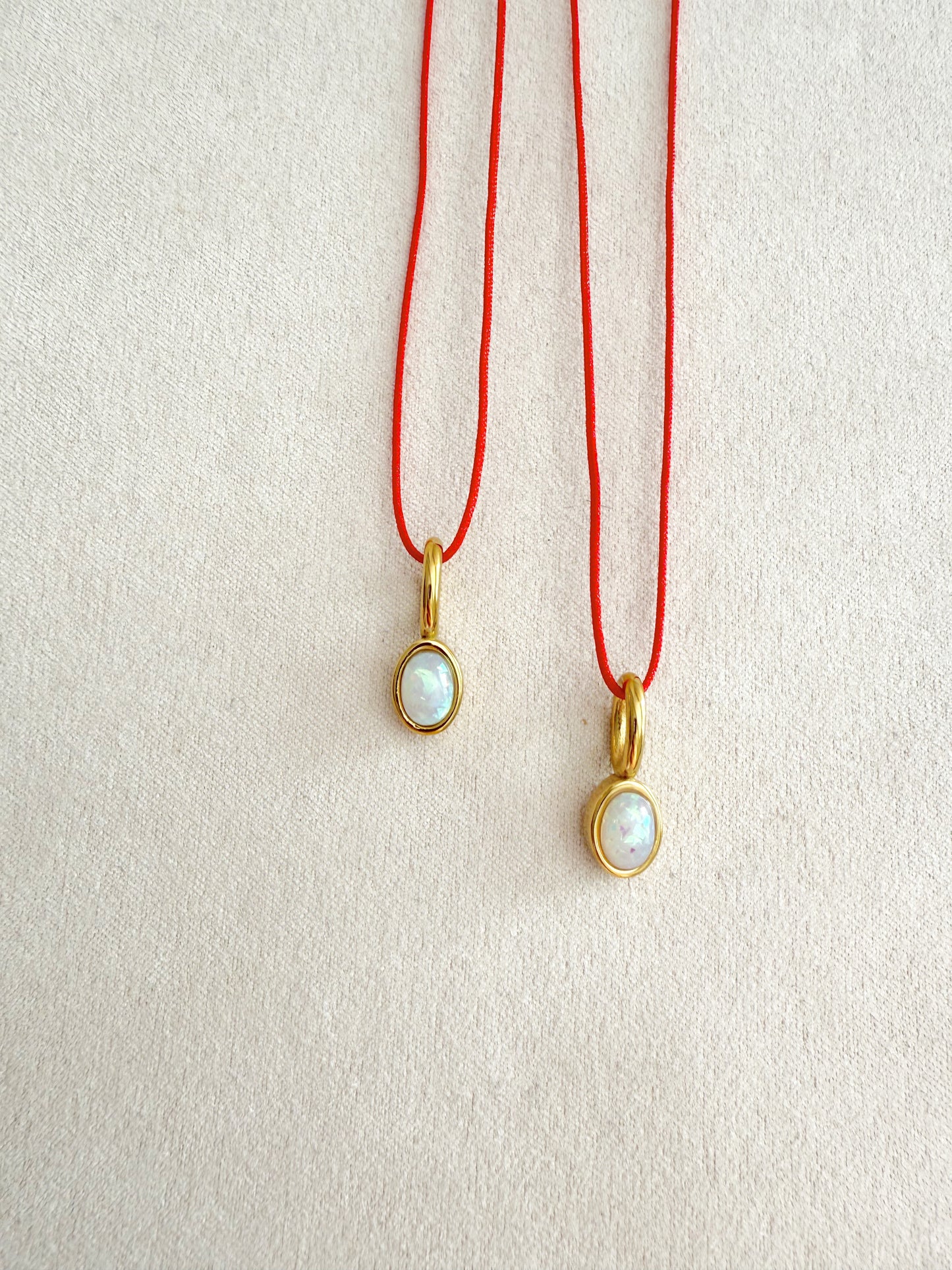 NEW IN💫 hijitos rojos (protección)
