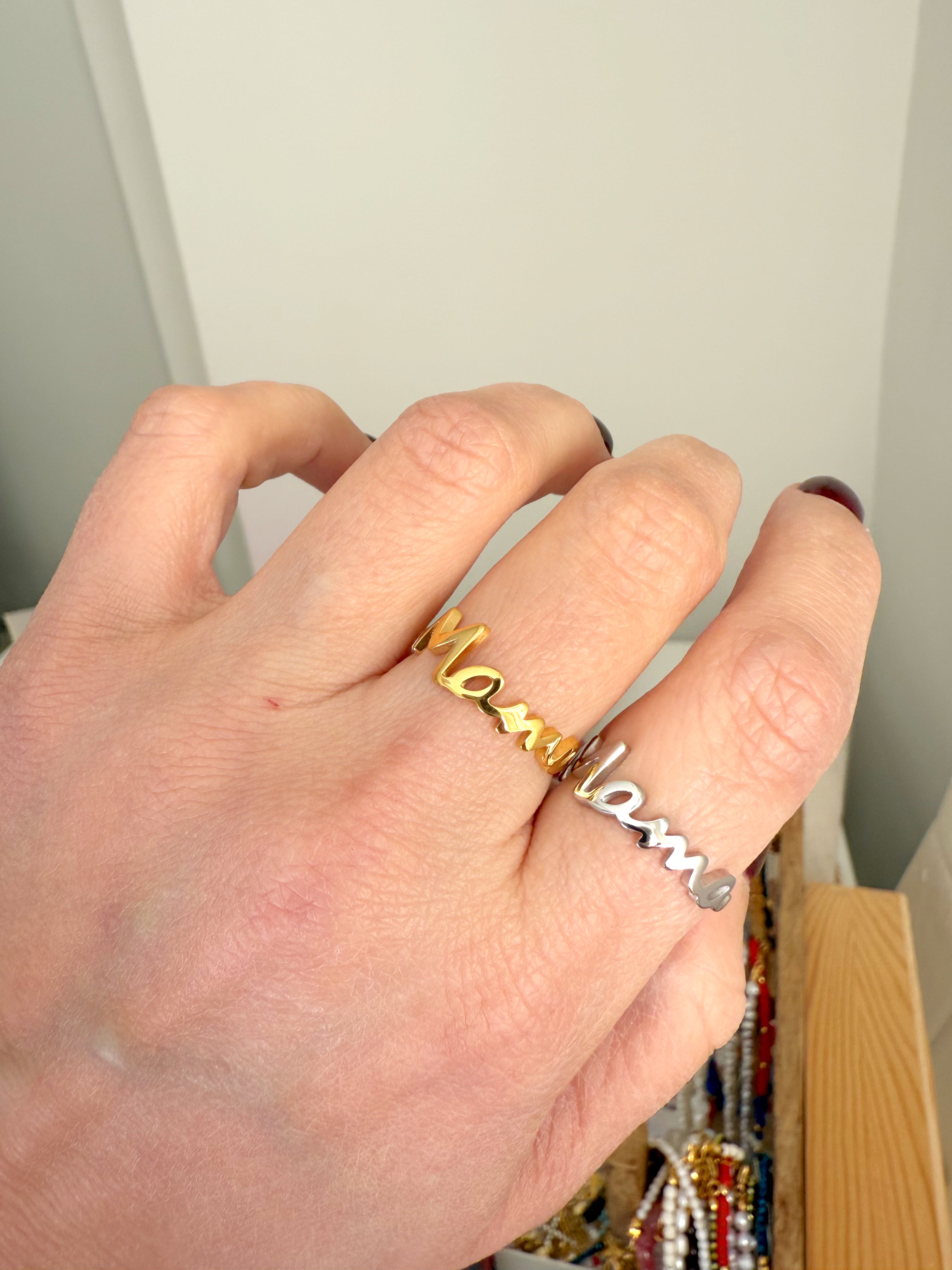 Anillo “mamá”