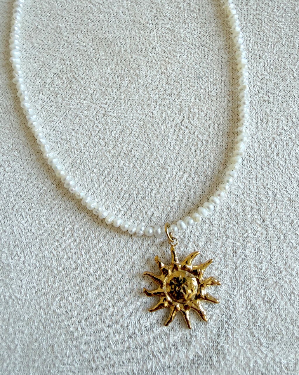 Collar perlita verano