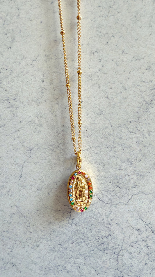 Cadena con virgencita