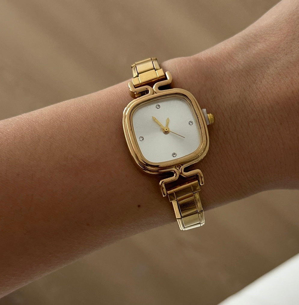 Reloj brazalete, elegante y chip😍⚡️⚡️