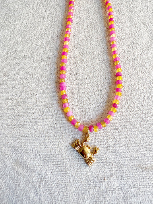Collar mini con cangrejito 🩷💛