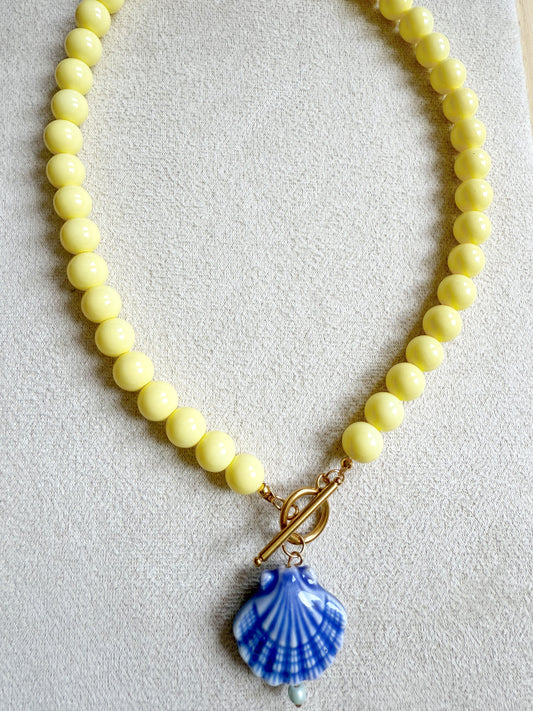 Collar ambar