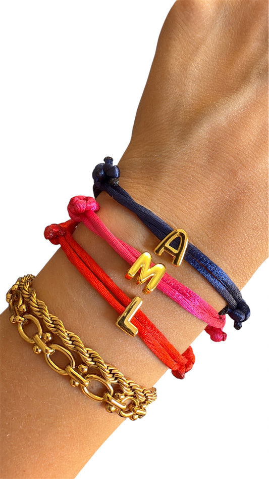 Pulseras en cola de ratón con inicial, (elige la tuya en la descripción)
