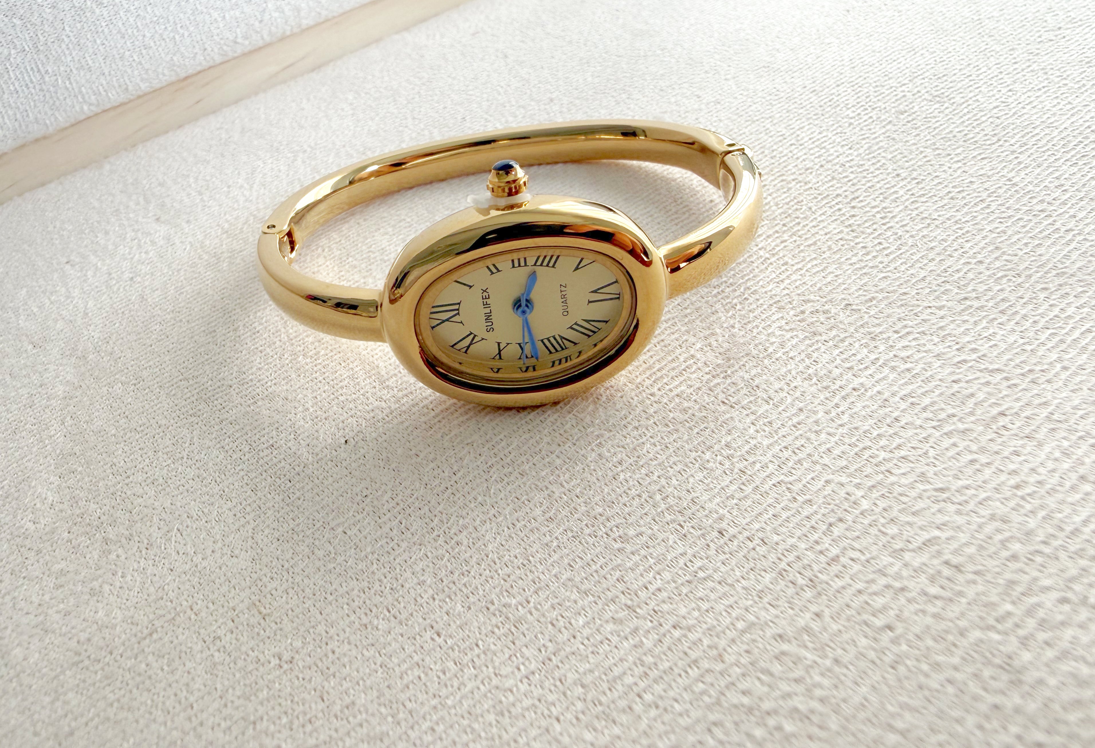 Reloj brazalete beige 🤎