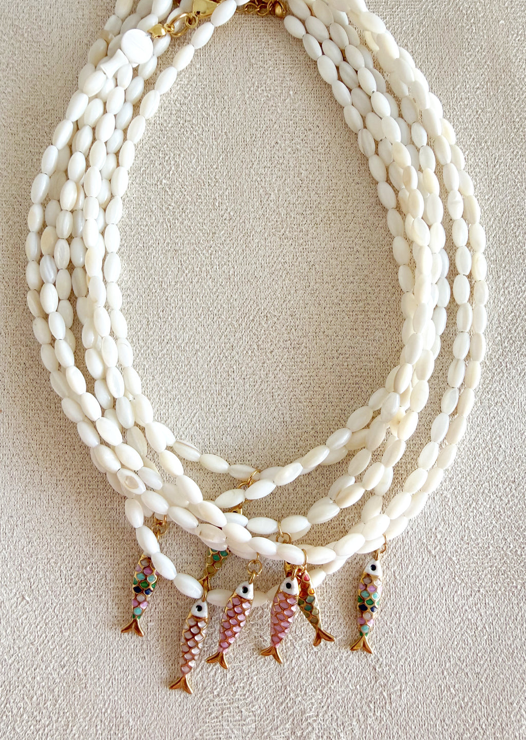 Collar marea blanca (Coral & peces)