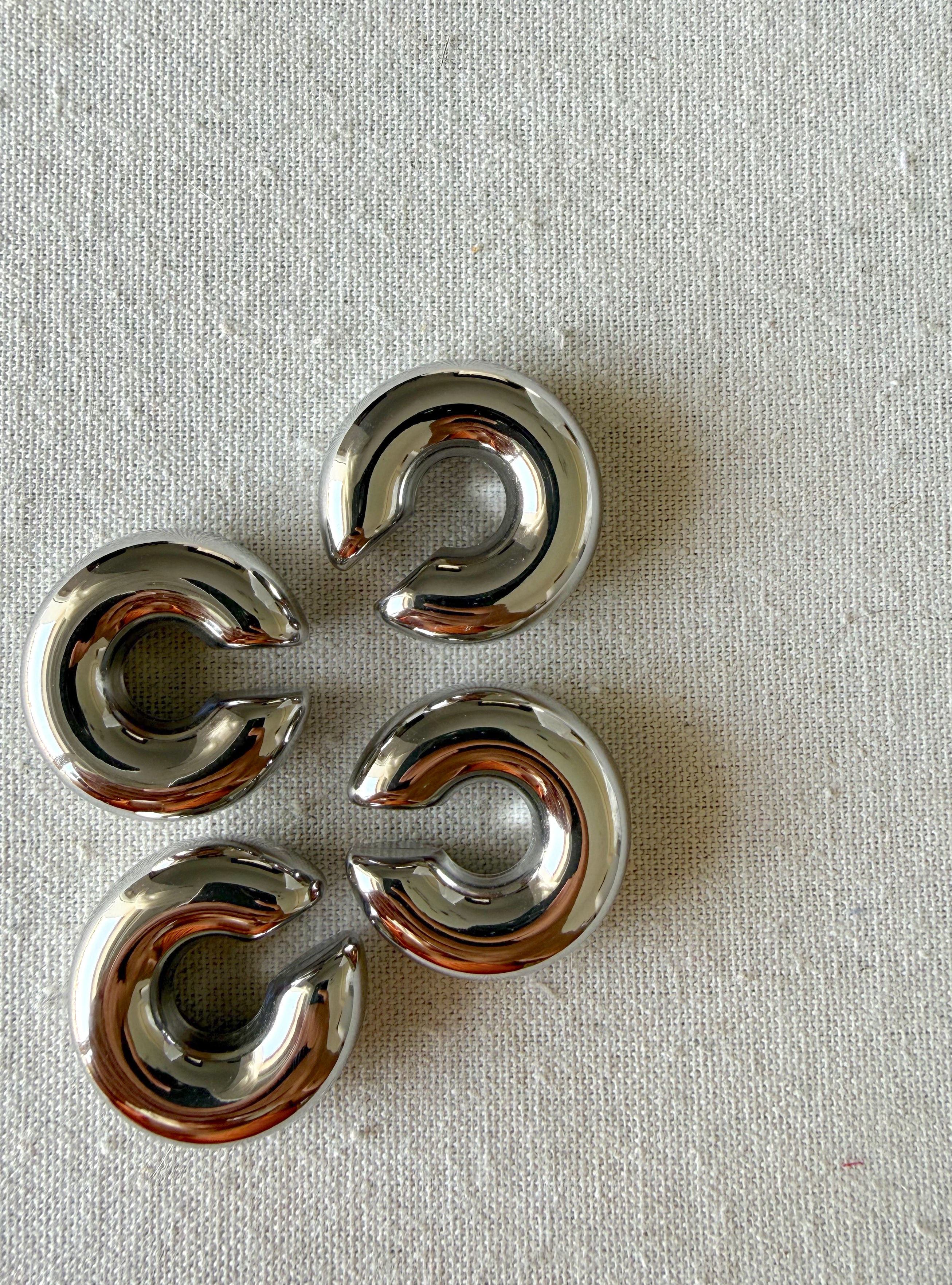 Earcuff plateado/espejo🪞