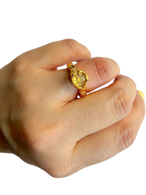 Anillos con chapa de oro, solitario