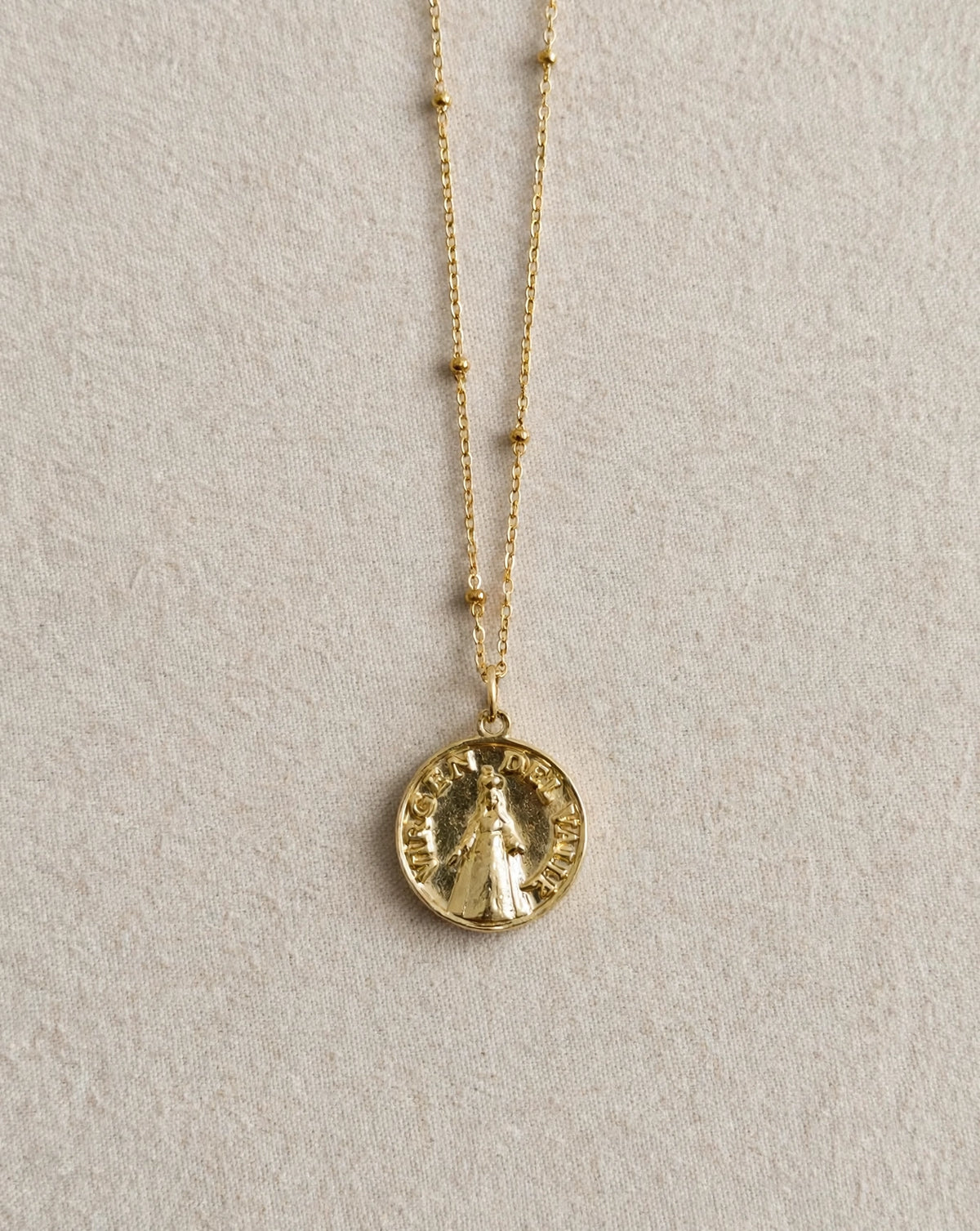 Virgen del Valle chapada en oro 18k
