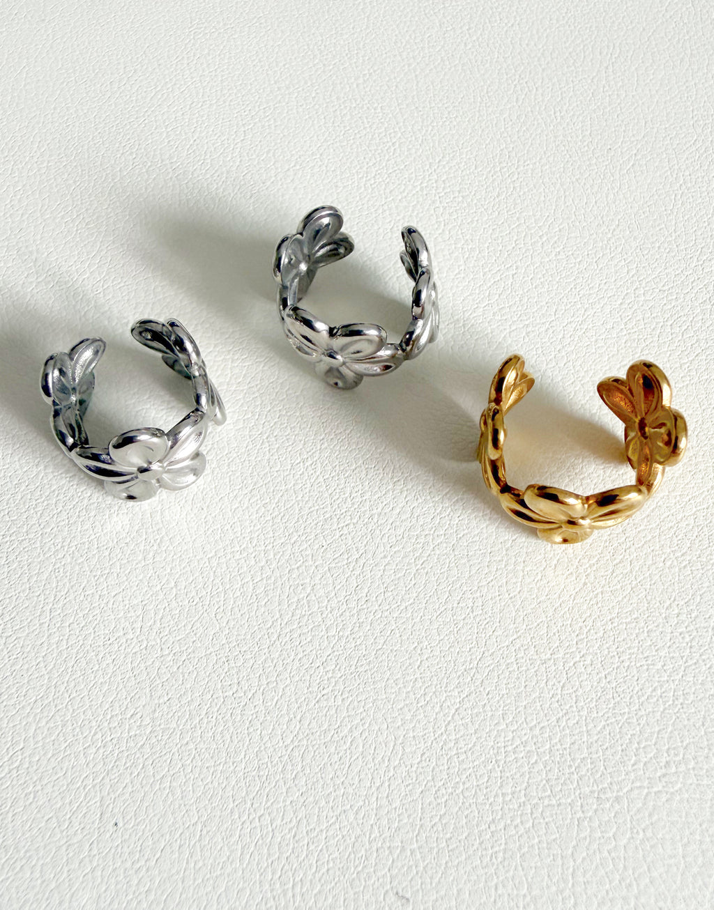 Flower earcuff’s